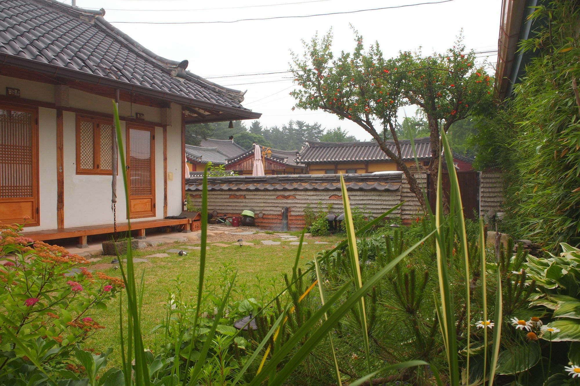 Floral Space Hanok Guesthouse Kjongdžu Exteriér fotografie
